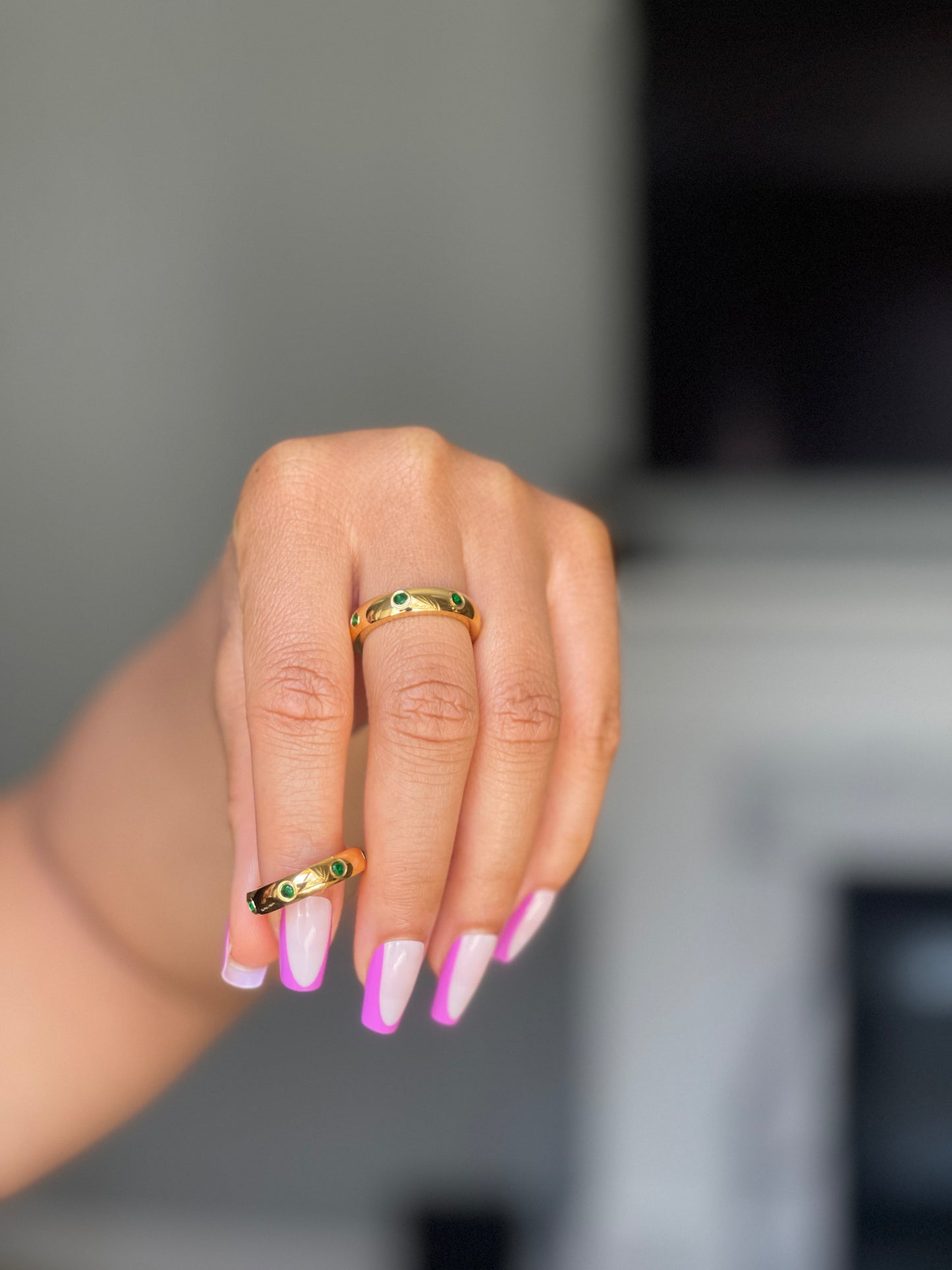 Green zircon band ring