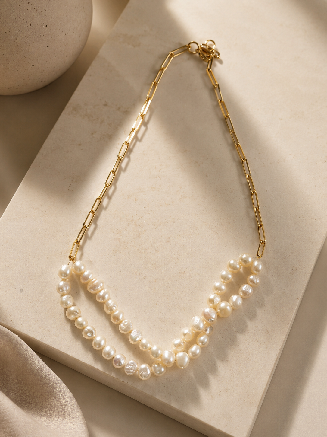 Water pearl necklace