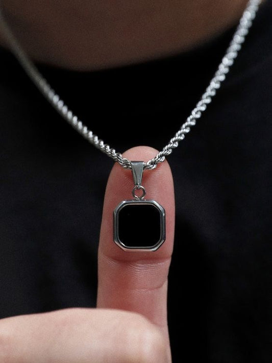 Black onyx pendant necklace