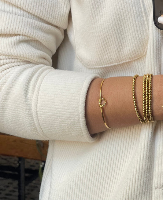 Heart bangle bracelet