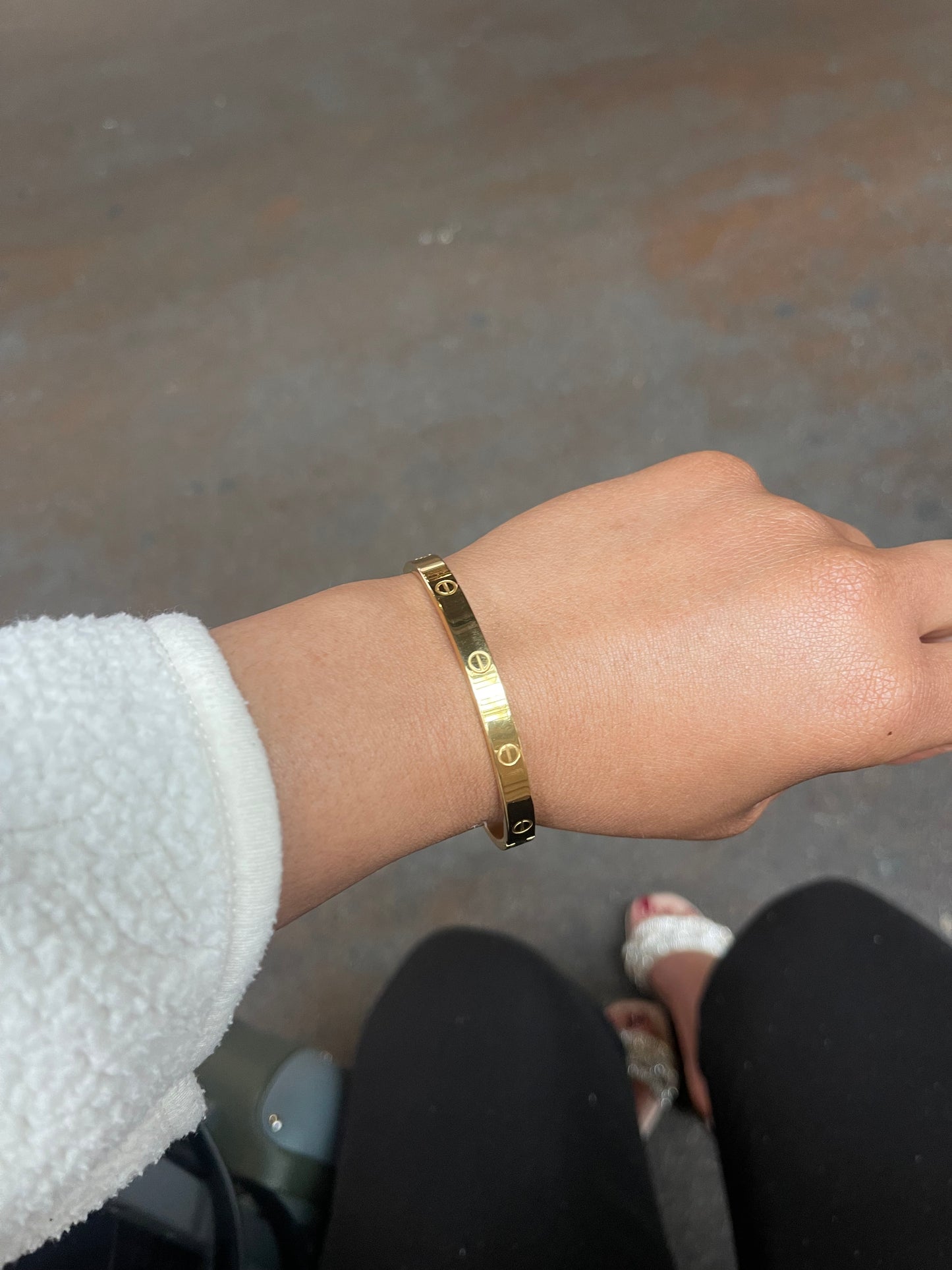 Bangle bracelet