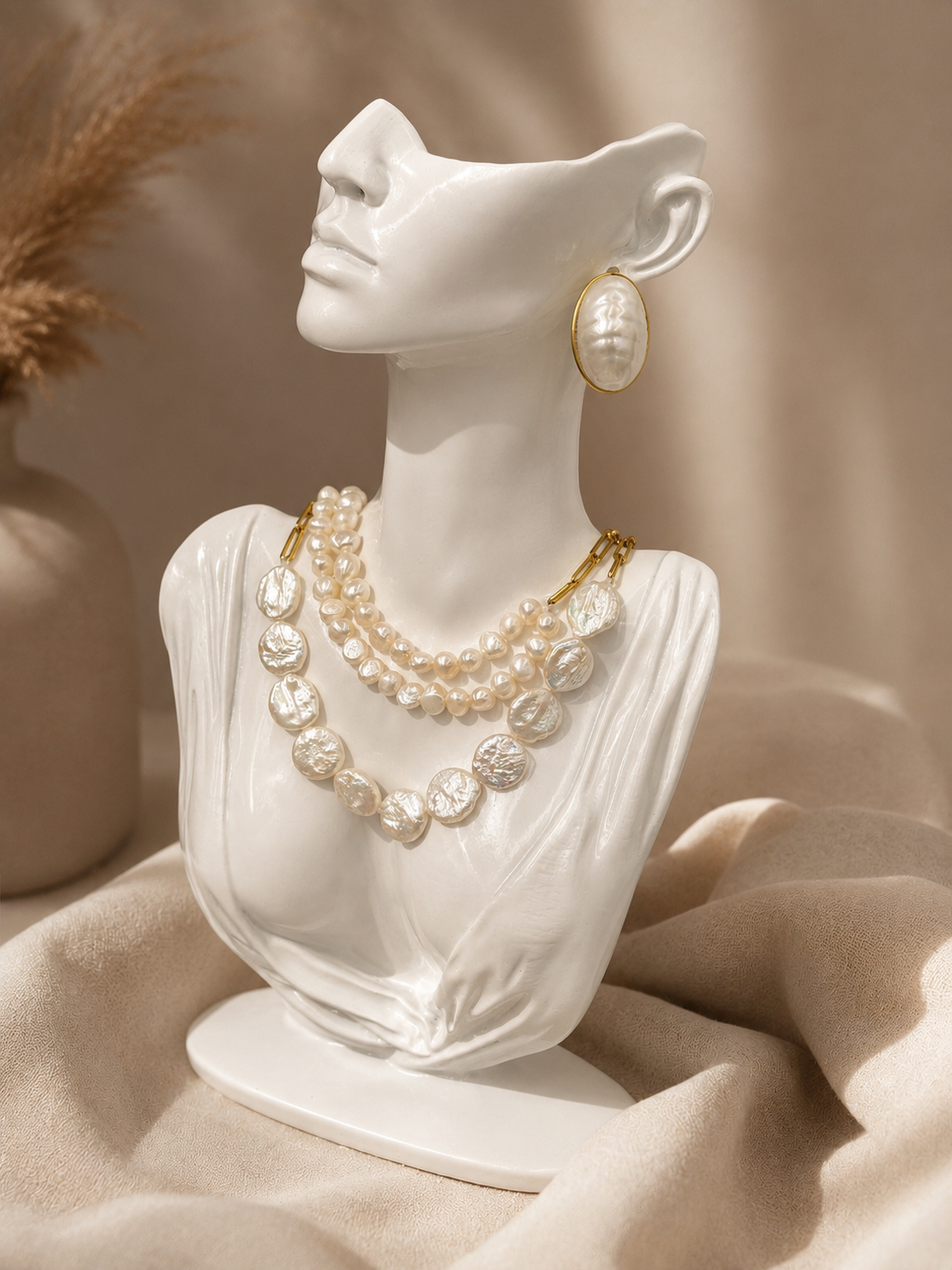 Water pearl necklace