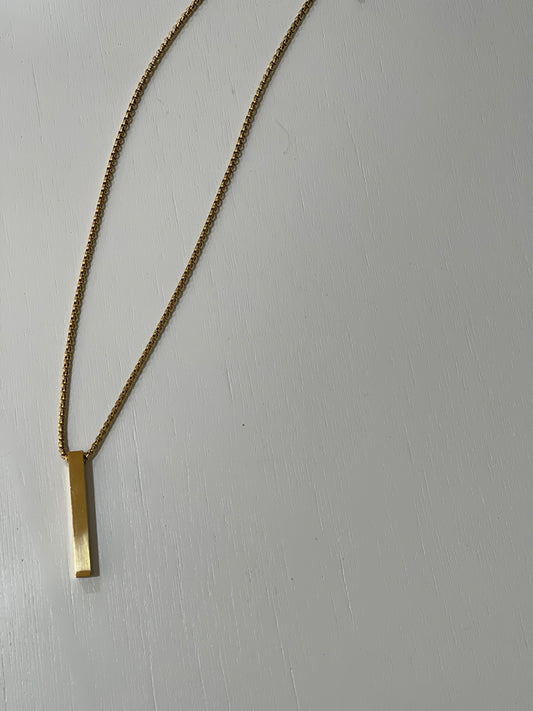 Bar pendant necklace