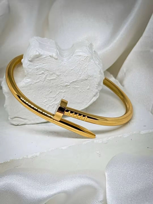 Clou bracelet