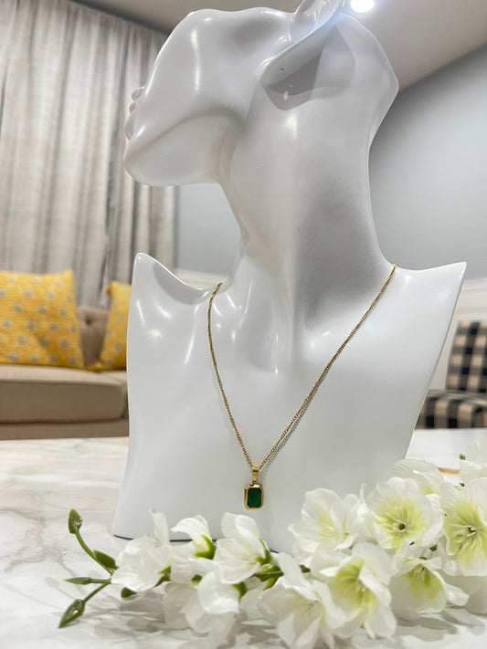 Necklace Emerald pendant
