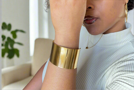 Bangle bracelet